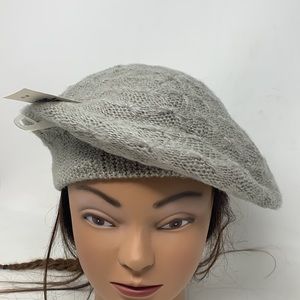 Vintage Hansen grey knit beret hat